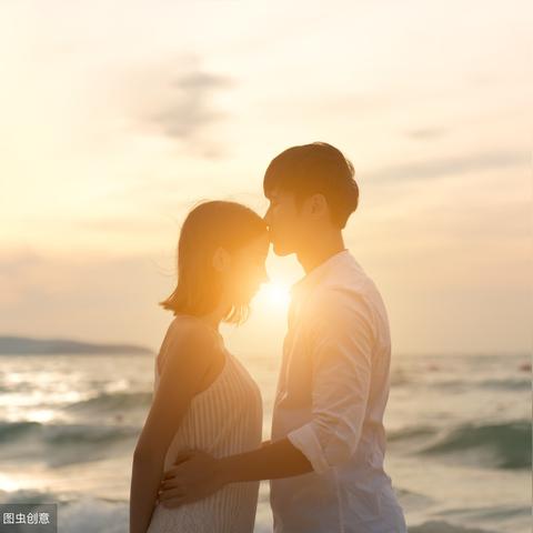 一念仙凡恰灵小道：探究历史中人类信仰观念的深度变迁与文化内涵